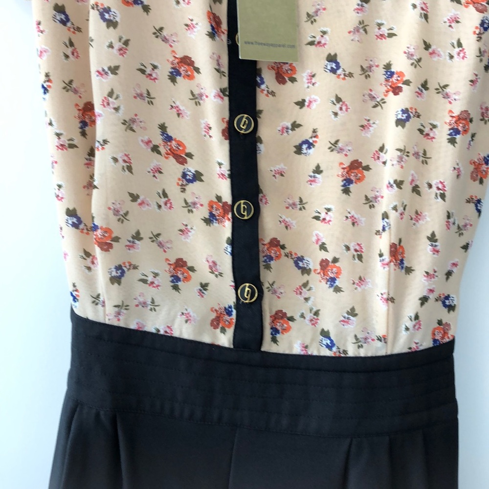 Super cute romper! - Picture 4 of 4